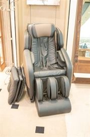 Brookstone Renew Message Chair 