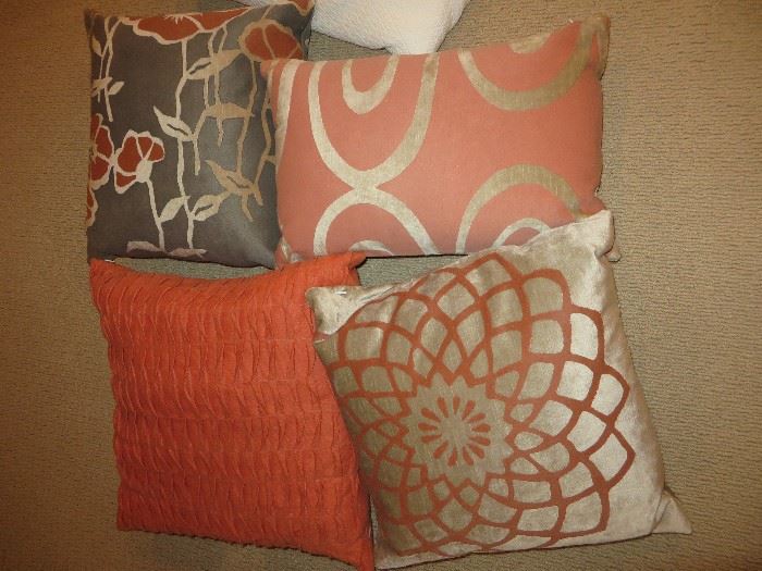 COLLECTION OF PILLOWS