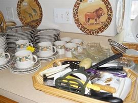 Majesticware by Sukura Trellis Fruit dinnerware, etc.