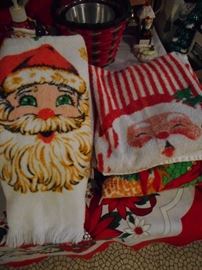 Vintage Christmas Towels
