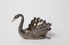 A BUCCELLATI STERLING SILVER SWAN DISH