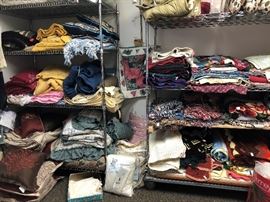 quilts, bed covers, whole sets, heated blankets