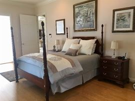 Queen Ann 4-Post Bed