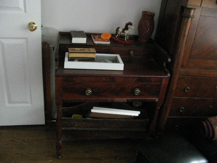 antique small desk with drawers