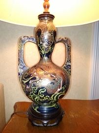 Porcelain Japanese style painted table lamp