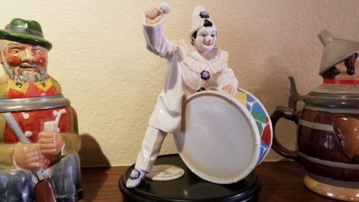 Hutschuenruther porcelain clown