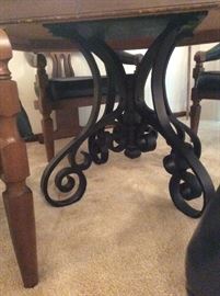 Vintage Kitchen Table and 4 chairs