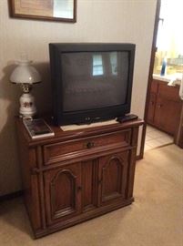 Queen size Bedroom set - bed, dresser with mirror, night stand and chest of drawers