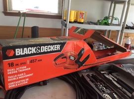 Black & Decker Hedge Trimmer