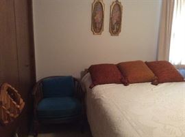 Queen size bedroom set - bed, dresser and chest of drawers