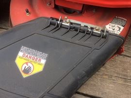 Troy-Bilt 42" cut riding lawn mower