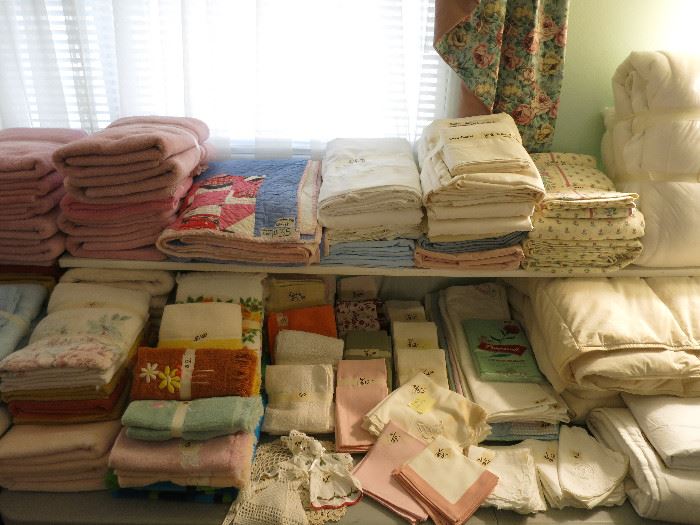 Towels, Vintage Quilt, Queen Sheets, Queen Mattress Pads, Pillow Cases, Napkins