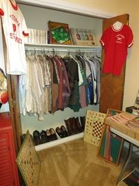 Men's Medium Clothing, Shoes And Red Wing Boots. Victoria Stingaree Shirts, Vintage Games