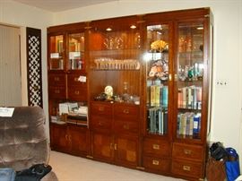 Thomasville Lighted Wall Unit w/ Bar