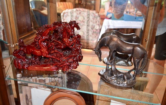 horse carvings & figures