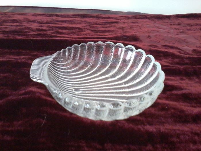 5 Lead Crystal Candy Dishes    http://www.ctonlineauctions.com/detail.asp?id=741056