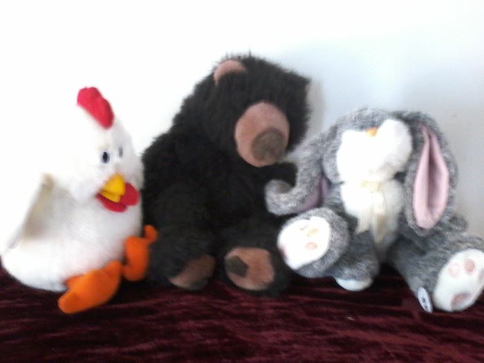 3 Stuffed Animals     http://www.ctonlineauctions.com/detail.asp?id=741067