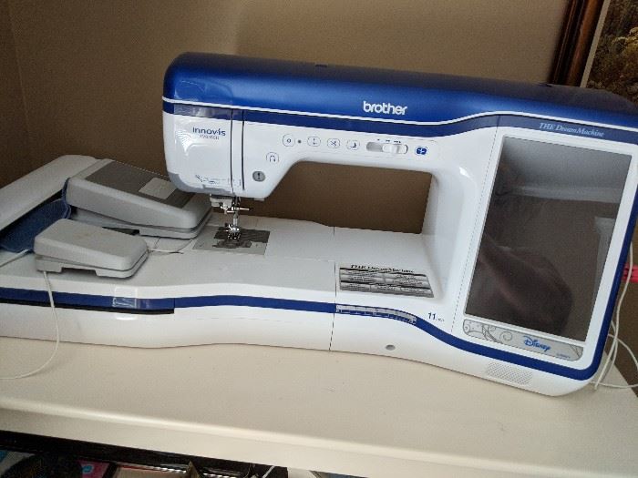 Digital Sewing Machine: Brother Innov-is XV8500D “Dream Machine”