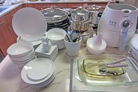More kitchen ware 