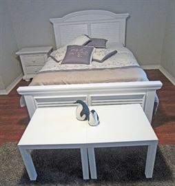 Full size bed set (child's room)
