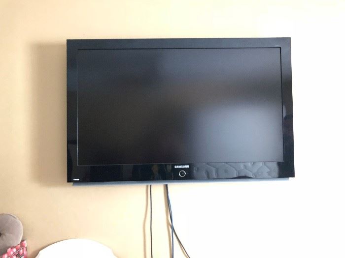 HUGE flat screen tv