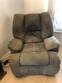 Electric powered Recliner with massage & Heat