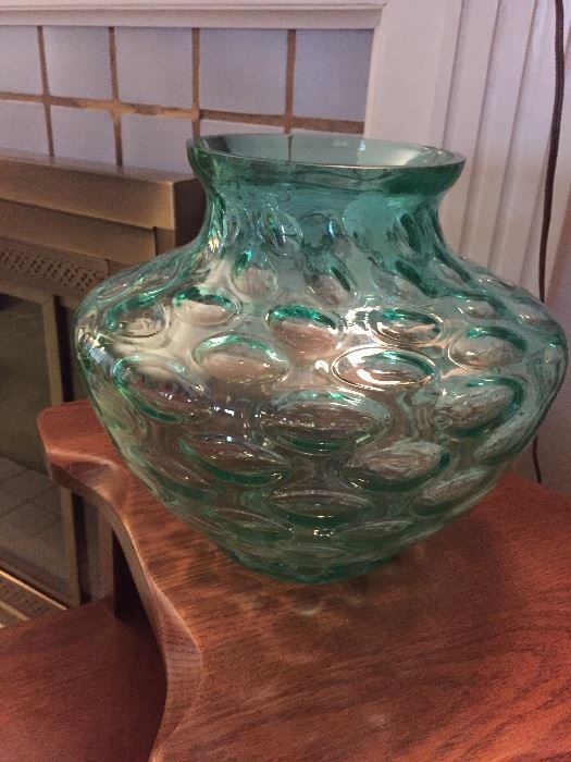 Wonderful green vase