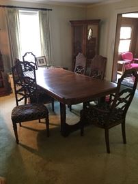 Lane dining room table 6 chairs