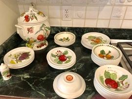 PORTMEARION (POMONA PATTERN) WITH SERVING PIECES