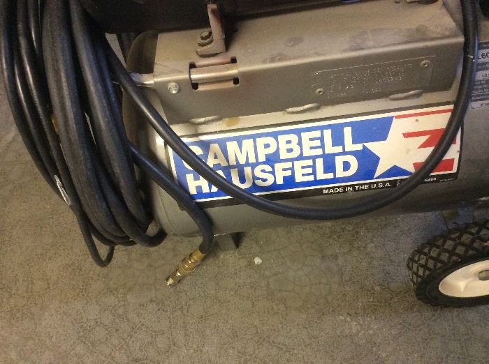 Campbell Hausfeld 3.5 hp, 11 gallon air compressor
