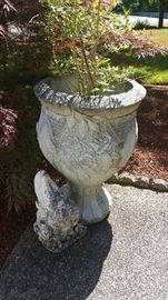 garden urn