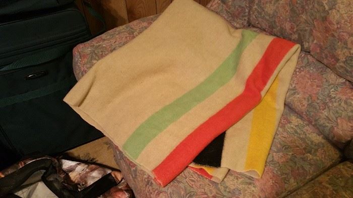 Hudson's bay type blanket