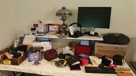 misc electronics - lamp - monitor - Ipod dock and stereo, NIB