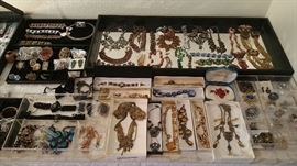 huge selection necklaces - festoon, bib, LOTS of large faceted glass pieces