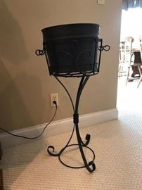 Wine bucket on stand