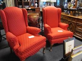 Pair of matching red wing back chairs - Asian wood pedestal and fish bowl