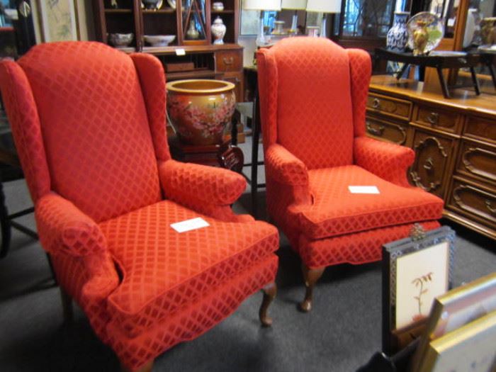 Pair of matching red wing back chairs - Asian wood pedestal and fish bowl