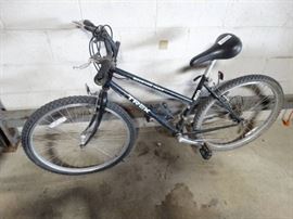 1Trek 800 speed bike.