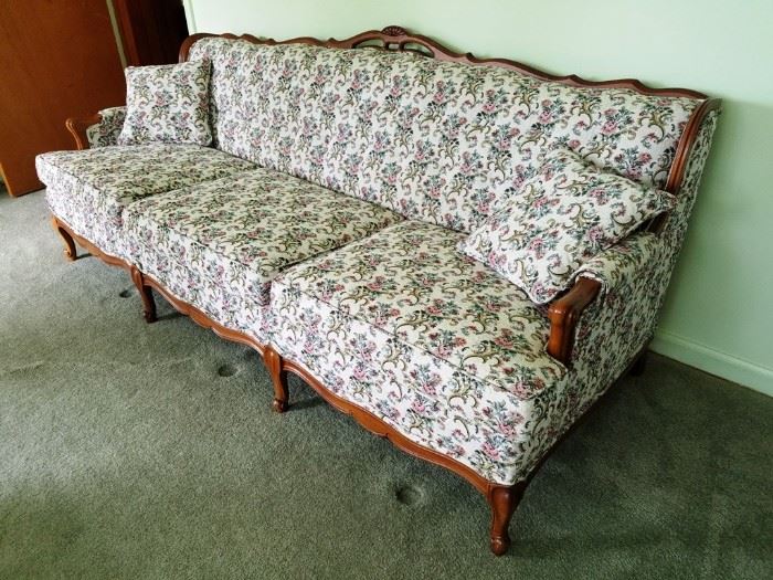 French Provincial Sofa:  http://www.ctonlineauctions.com/detail.asp?id=740376