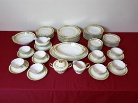 Meito China 62 Pieces http://www.ctonlineauctions.com/detail.asp?id=740404