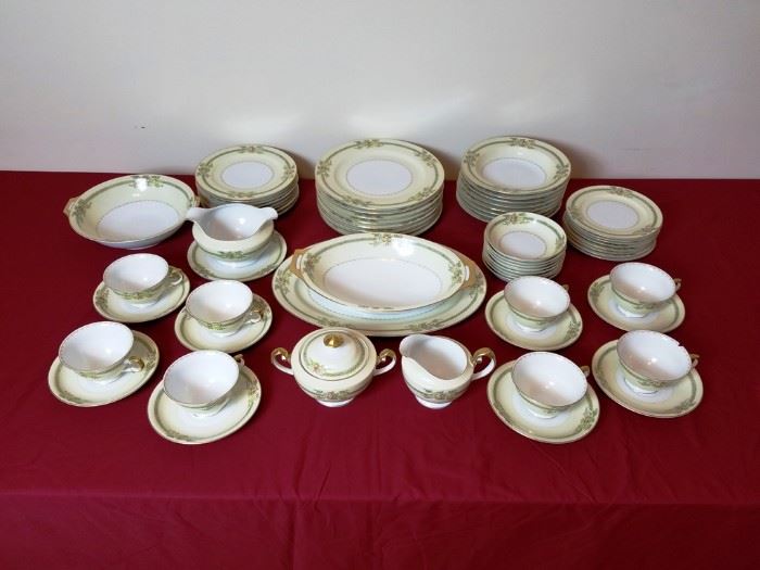Meito China 62 Pieces   http://www.ctonlineauctions.com/detail.asp?id=740404