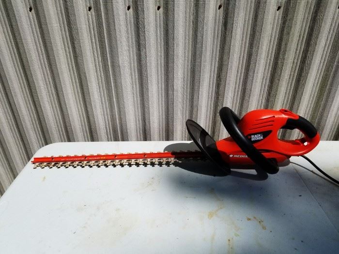 Chainsaw, Blower, & Hedge Trimmer:    http://www.ctonlineauctions.com/detail.asp?id=740963