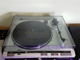 Compact Disc Player, Turntable, Receiver: http://www.ctonlineauctions.com/detail.asp?id=741275