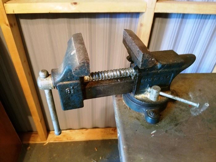 Shop Work Table with Vise  http://www.ctonlineauctions.com/detail.asp?id=742626