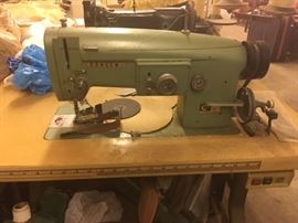 Consew Model 199R-1A 