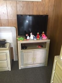 TV, TV cabinet, beanie babies