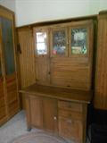 NAPANEE HOOSIER CABINET COMPLETE