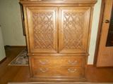 WONDERFUL CHEST OF DRAWERS