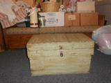 WOOD TRUNK
