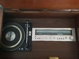 Stereo Cabinet with Techniques Stereo Receiver         https://ctbids.com/#!/description/share/34019